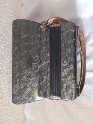 Fisarmonica Hohner Verdi IM 60 bassi