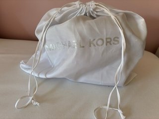 Bolso Selma. Michael Kors.Rosa empolvado oscuro.