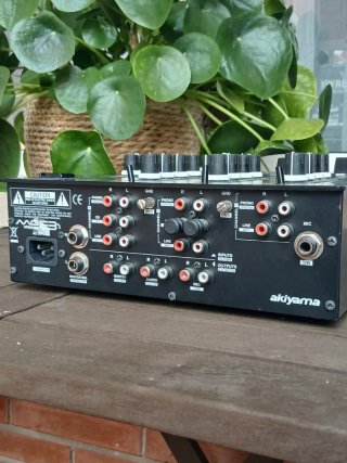 Mesa Mezclas Akiyama MCE3