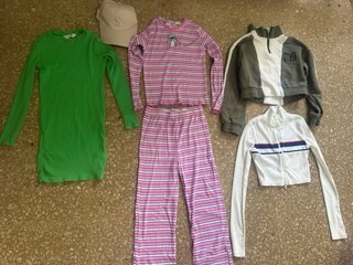 Lote de ropa para niña o mujer