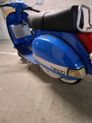 Vespa 200cc Iris Azul Restaurada