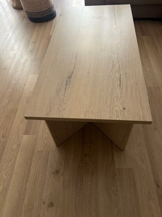 Mesa de comedor de madera