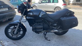 BMW K 75 Naked Negra.