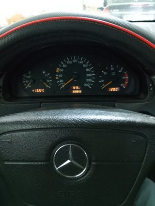 Mercedes-Benz Clase E 220 CDI