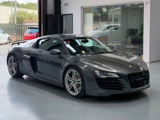 AUDI R8 4.2 V8 R-TRONIC QUATTRO 2P