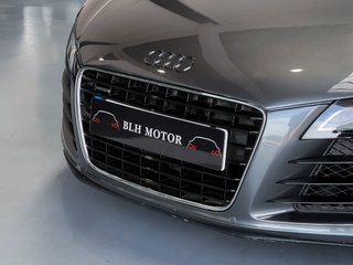 AUDI R8 4.2 V8 R-TRONIC QUATTRO 2P