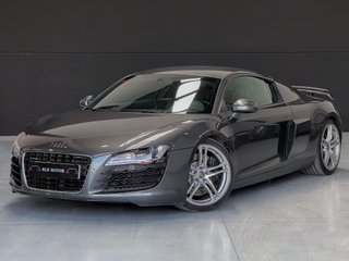 AUDI R8 4.2 V8 R-TRONIC QUATTRO 2P