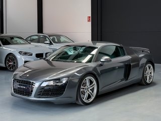 AUDI R8 4.2 V8 R-TRONIC QUATTRO 2P