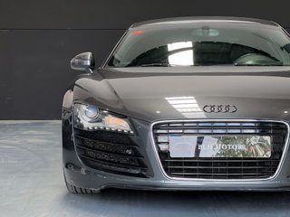 AUDI R8 4.2 V8 R-TRONIC QUATTRO 2P