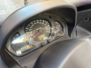 Suzuki Burgman Maxi Scooter 250 Año 2002 8.500 km