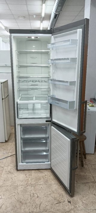 NEVERA COMBI ACERO INOXIDABLE BOSCH NO FROST A +