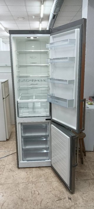 NEVERA COMBI ACERO INOXIDABLE BOSCH NO FROST A +