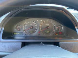 Volvo XC90 2004