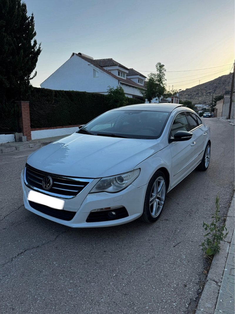 Volkswagen CC 2009 - foto 1