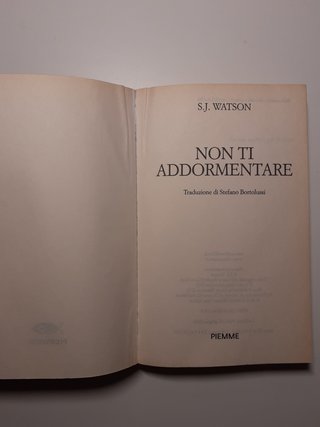 Libro "Non ti addormentare" di S.J. Watson
