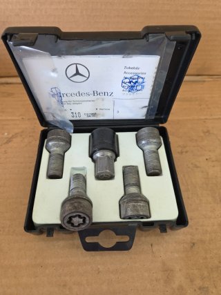 Tornillos Antirrobo Mercedes B6 6 47 0155