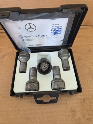 Tornillos Antirrobo Mercedes B6 6 47 0155