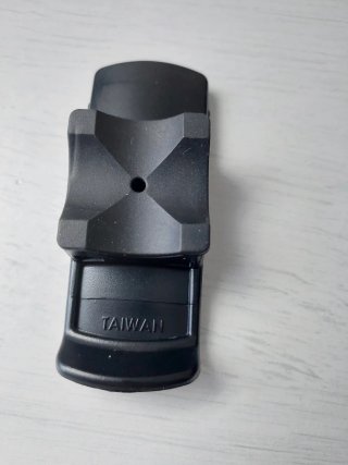 Funda y soportes originales de Garmin