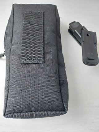 Funda y soportes originales de Garmin