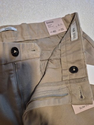 Pantalón Chino Mango. Sin estrenar! Con etiqueta!