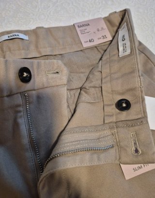 Pantalón Chino Mango. Sin estrenar! Con etiqueta!