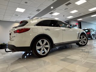 Infiniti FX30 2012
