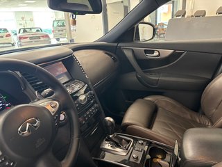 Infiniti FX30 2012