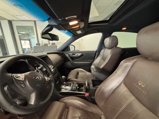 Infiniti FX30 2012