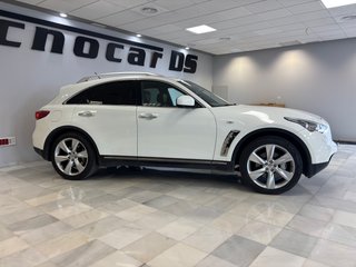 Infiniti FX30 2012