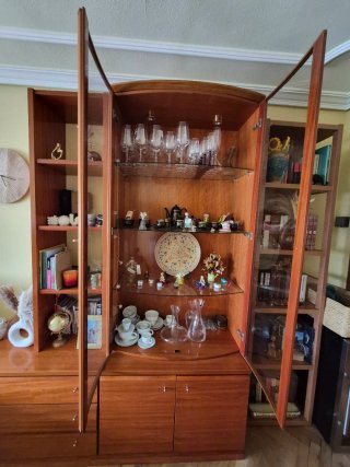 Mueble de salón de madera