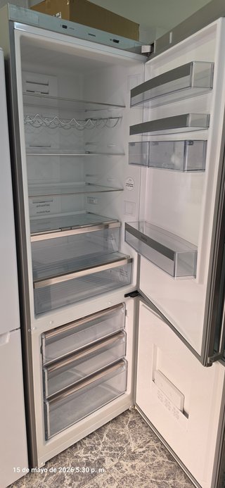 NEVERA SIEMENS INOX
