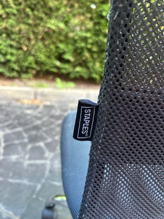 Silla de oficina ergonómica negra