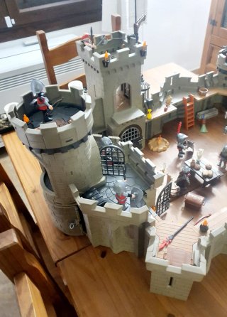 Enorme Castello Medievale Playmobil con Fortezza