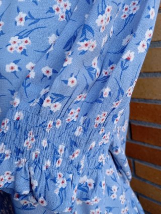 Vestido largo floral azul Mango