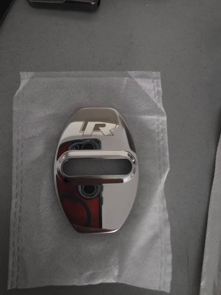 Protector cerradura Rline VW 4 unidades
