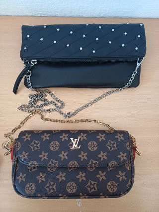 Bolsos Negro y Marrón