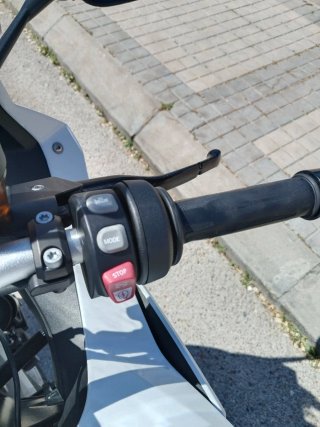 BMW F800GT Blanca