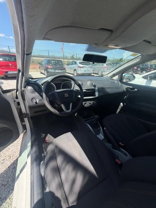 SEAT Ibiza 2010 1.4 TDI
