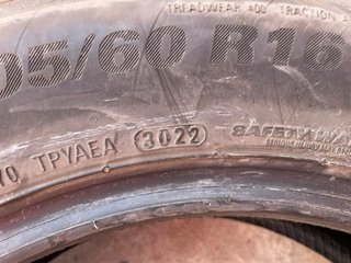 Neumáticos 205/60R16 PRACTICAMENTE A ESTRENAR