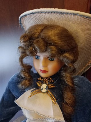 Bambola porcellana vintage