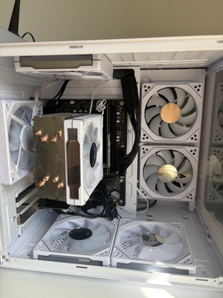 PC Gaming Ryzen 5 5600GT + 16GB RAM