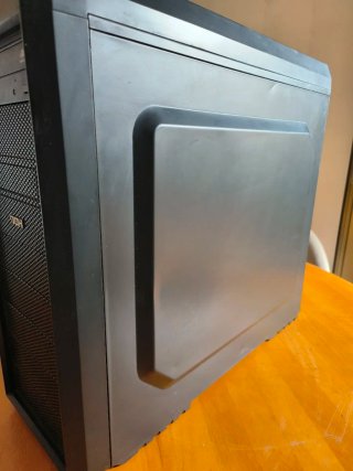 Caja PC Sobremesa NOX Negra con i7 y Gtx 970.
