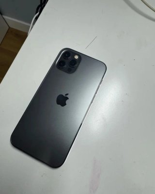iPhone 12 Pro para piezas (FUNCIONA TODO BIEN)