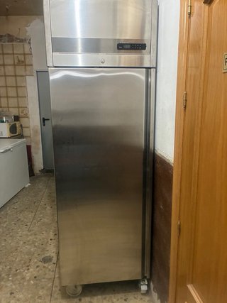 Congelador Vertical Bandejas 60x40