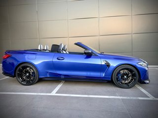 BMW M4 COMPETITION