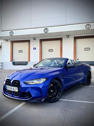 BMW M4 COMPETITION