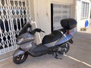 Aprilia Atlantic 300 cc Gris