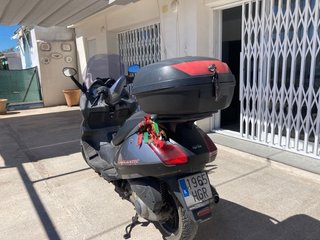 Aprilia Atlantic 300 cc Gris
