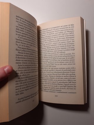 Libro "Mille splendidi soli" di Khaled Hosseini