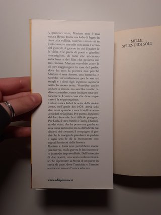 Libro "Mille splendidi soli" di Khaled Hosseini